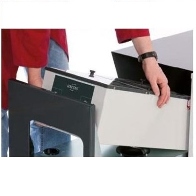 Sistem de filtrare a aerului recirculat cu monitorizarea aerului evacuat